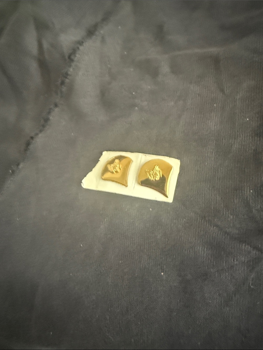 Gold Tone Crest Cufflinks - Classic Men’s Accessory